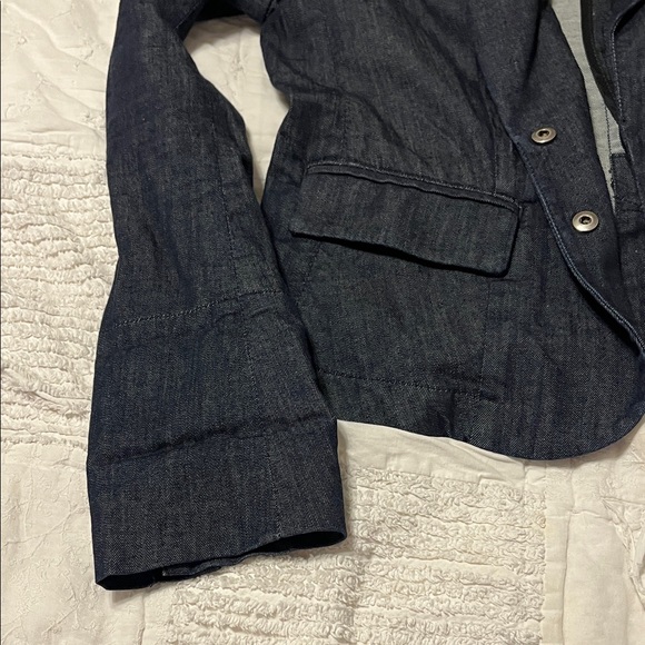 Club Monaco Dark Blue Denim Blazer. Size 8 - Picture 4 of 9